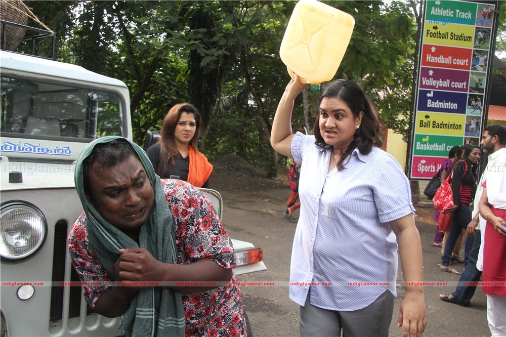 Urvashi Actress hd photo
