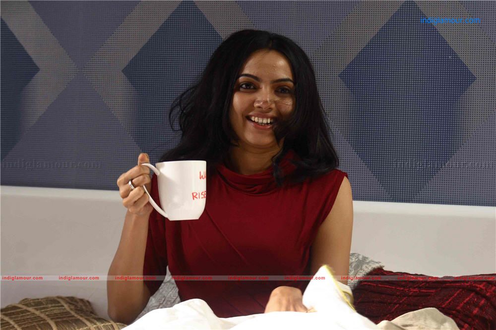 Samvritha Sunil Actress hd photo