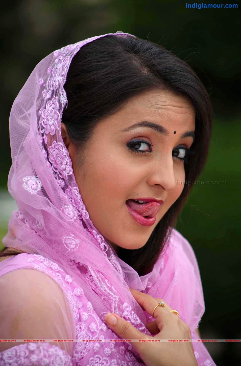 Bhama Actress hd photo
