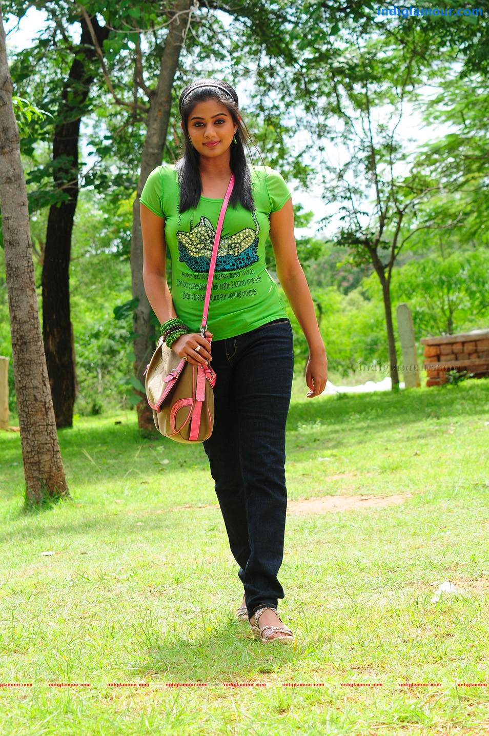 Priyamani Actress hd photo