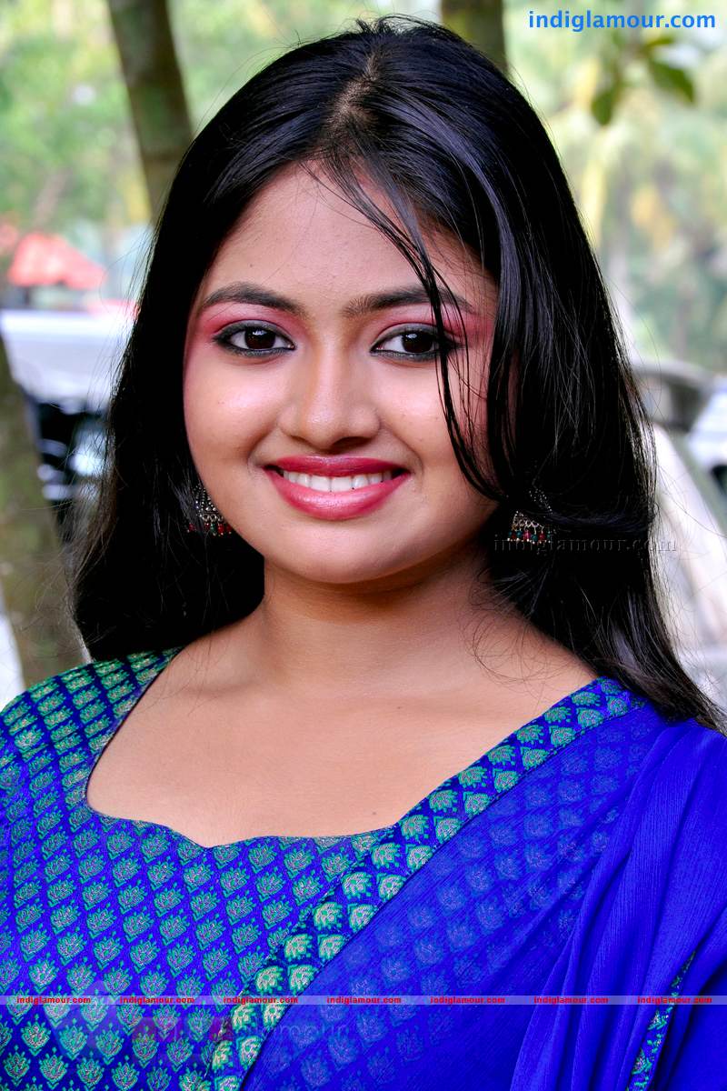 Shaalin Actress hd photo