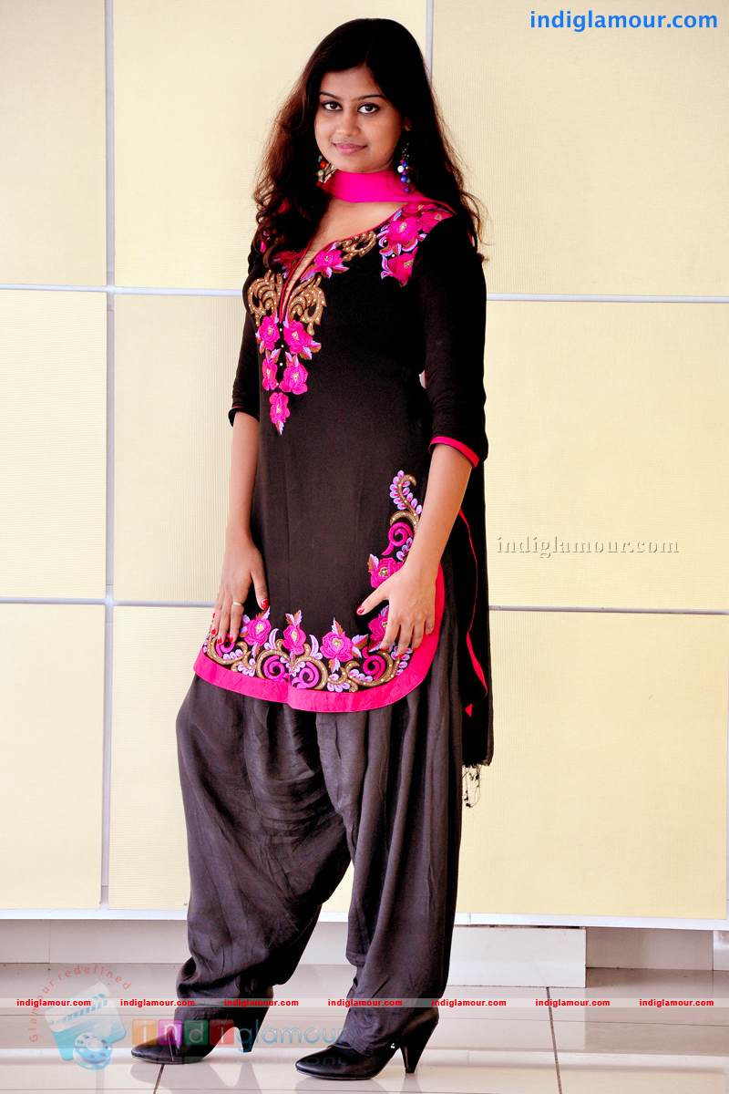 Anshiba Actress hd photo