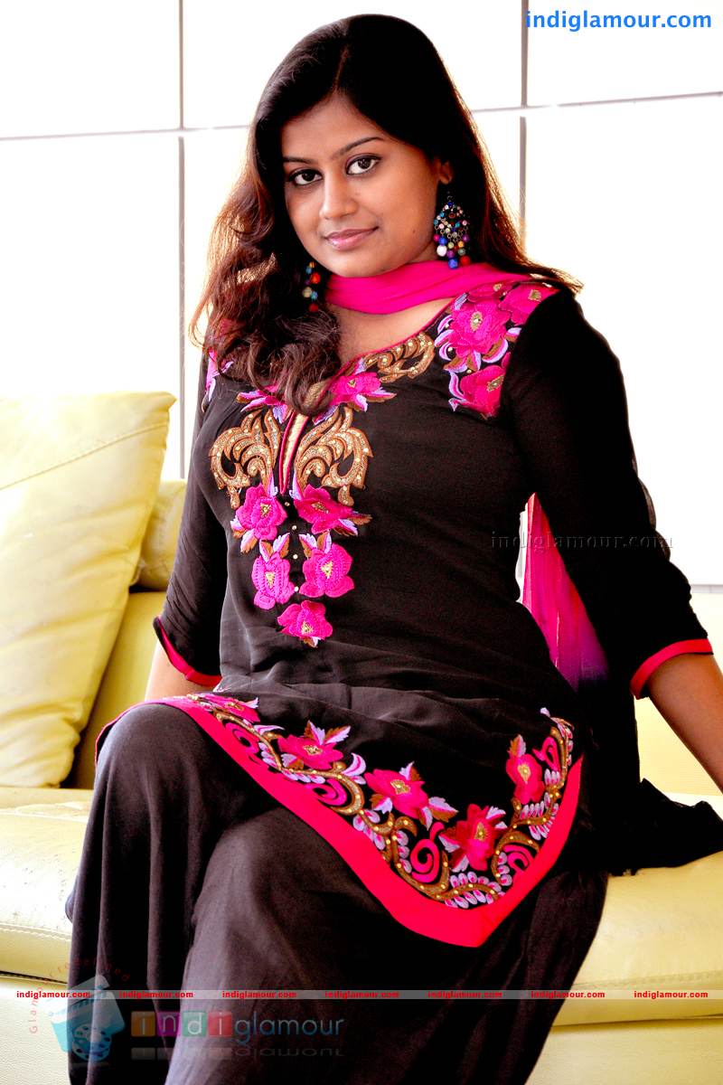Anshiba Actress hd photo