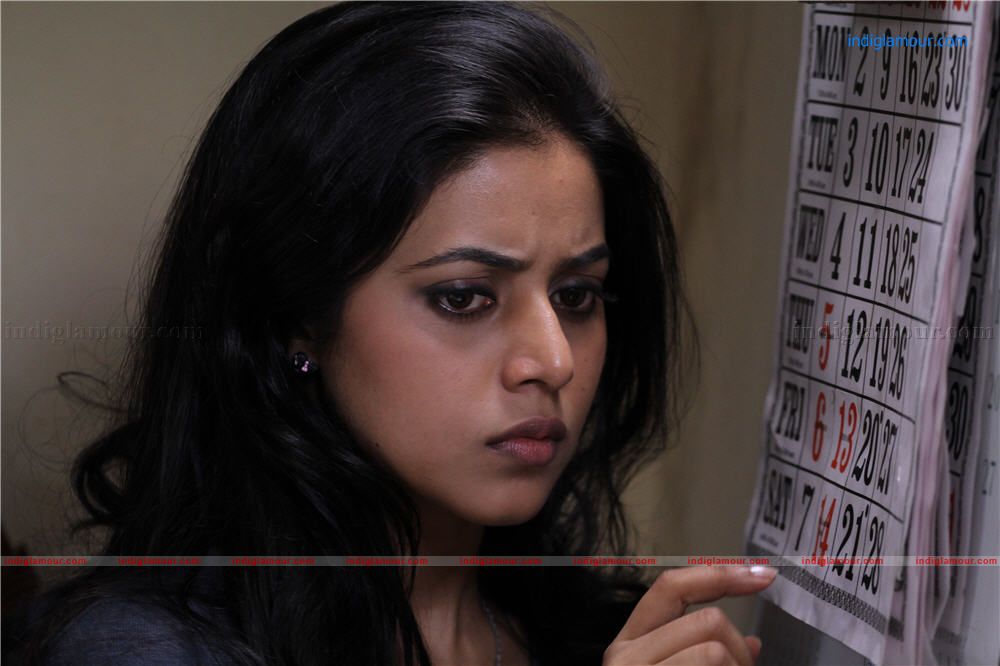 Poorna Actress hd photo