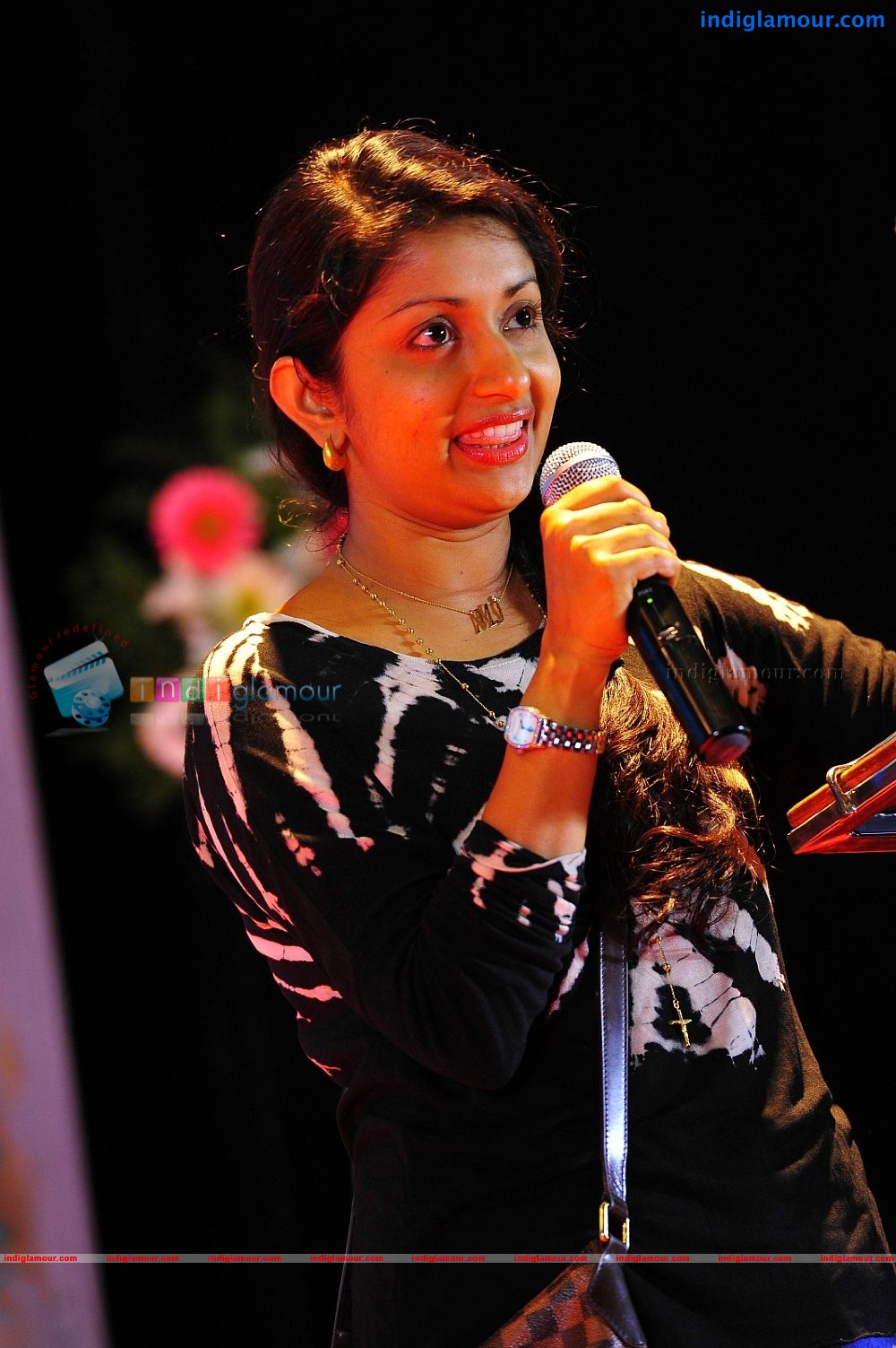 Meera Jasmine Actress hd photo