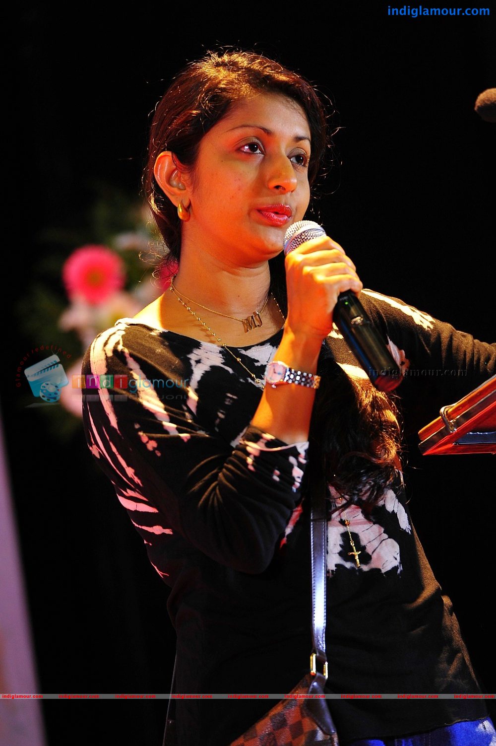 Meera Jasmine Actress hd photo