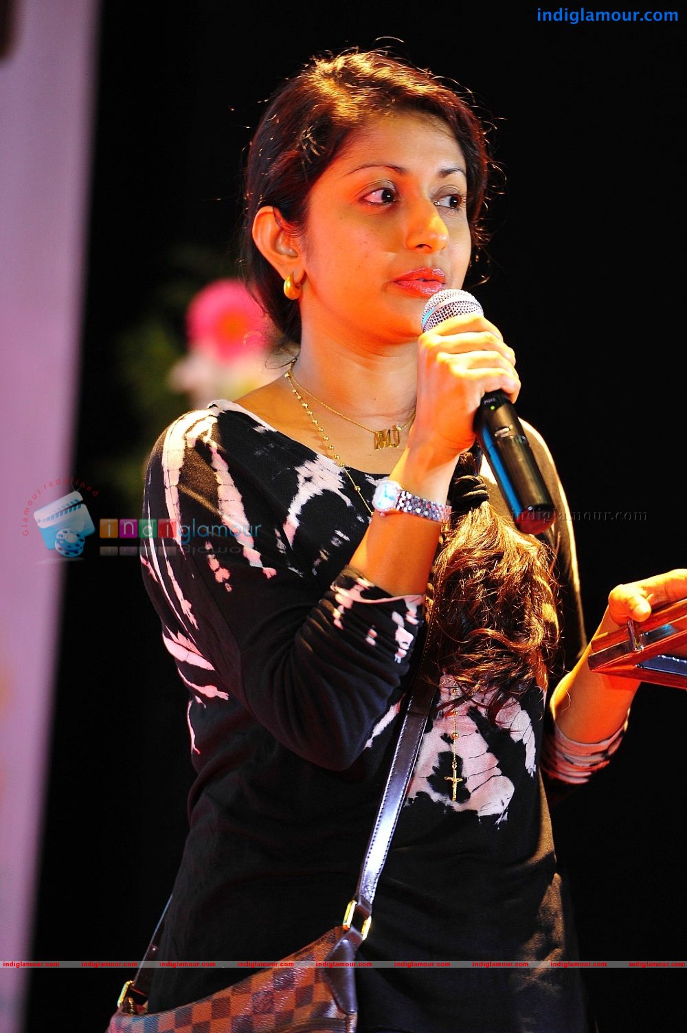 Meera Jasmine Actress hd photo