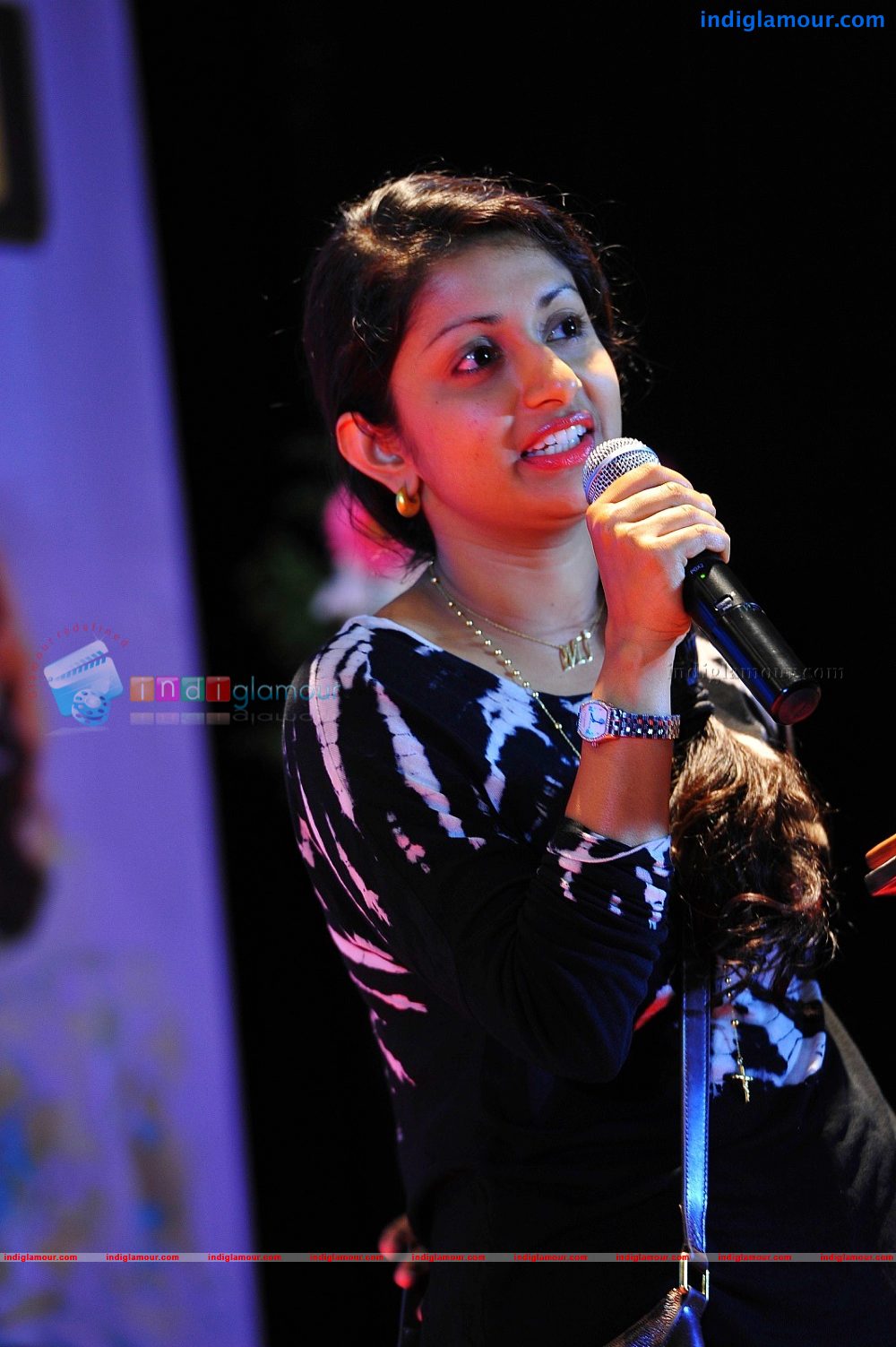 Meera Jasmine Actress hd photo