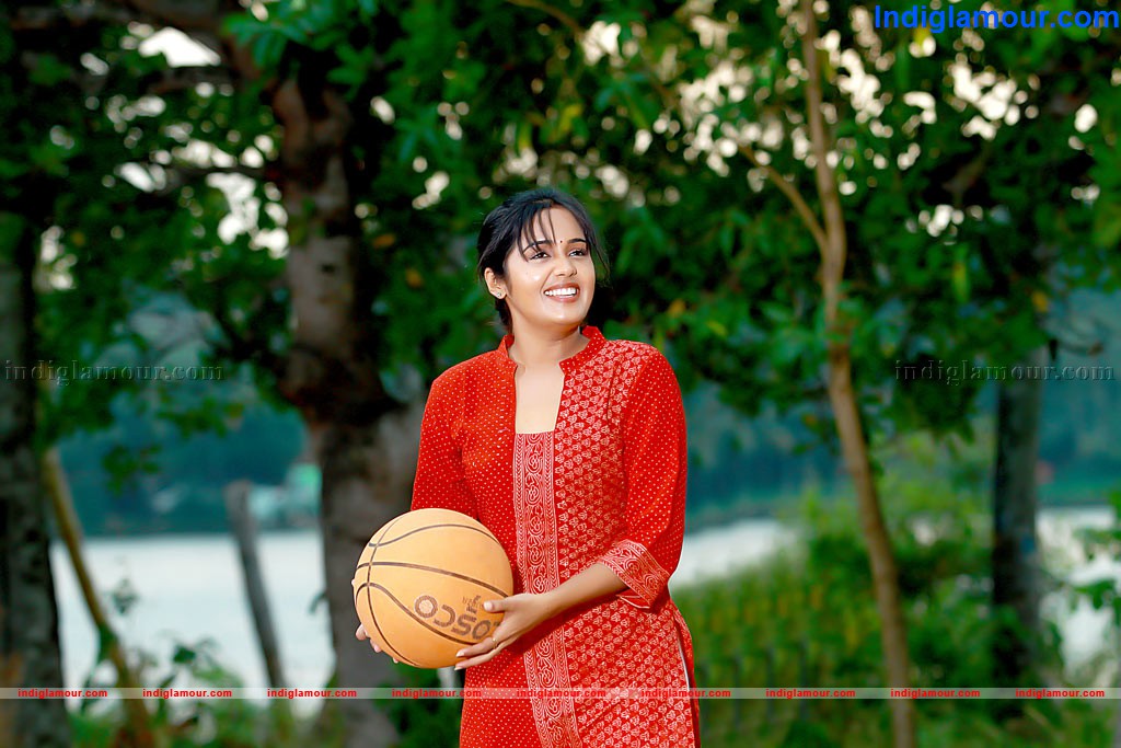 Ananya Actress hd photo