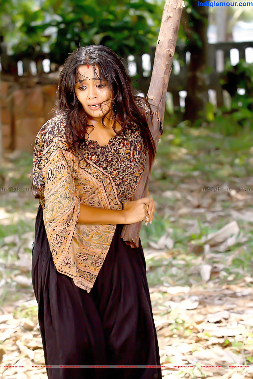 Annanya Actress hd photo