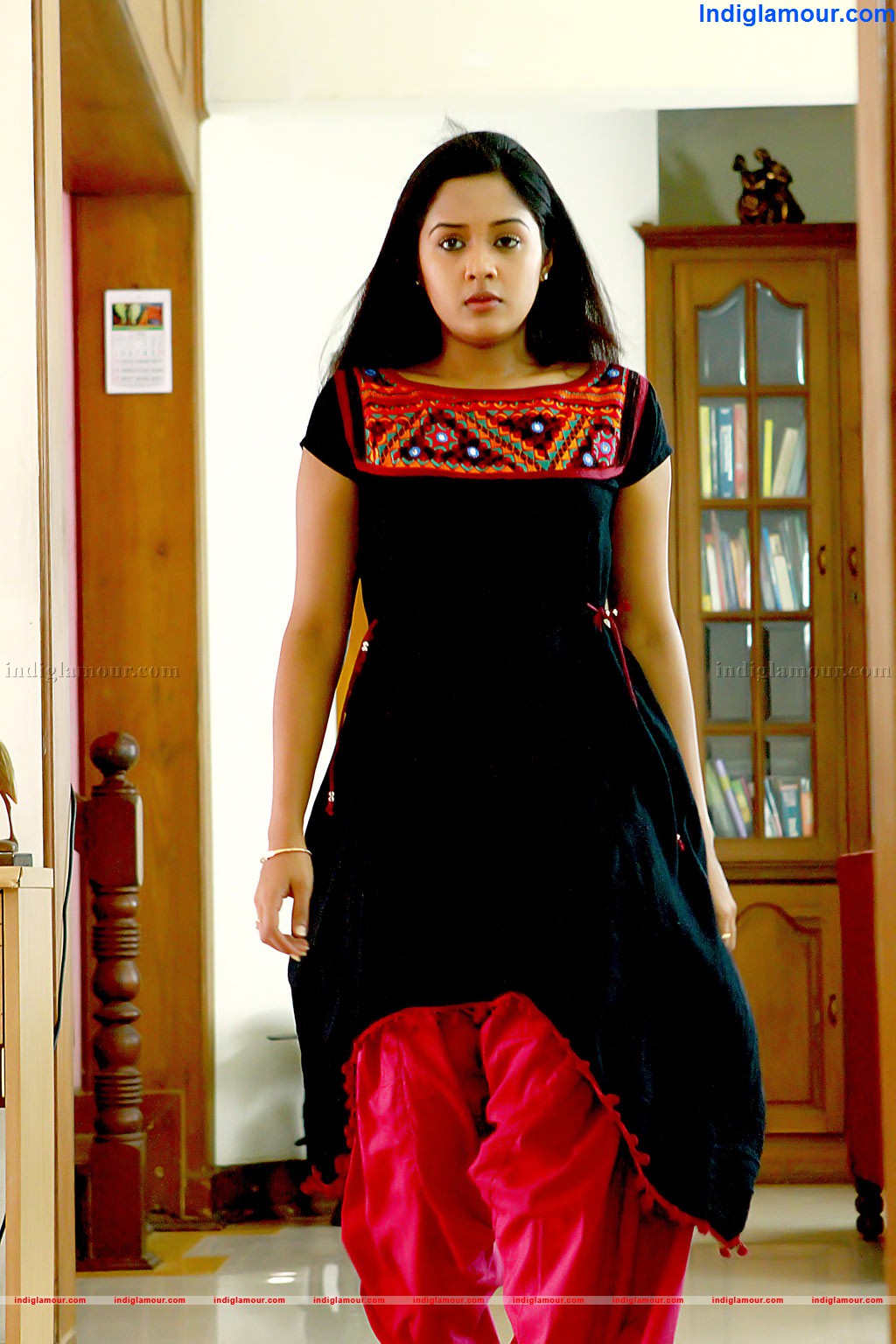 Annanya Actress hd photo