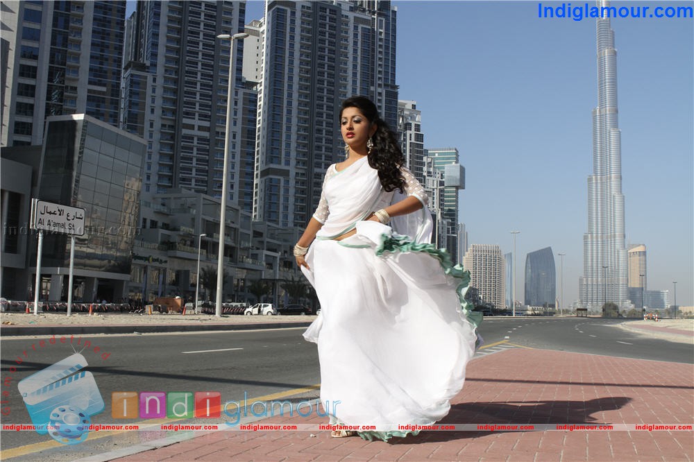 Meera Jasmine Actress hd photo