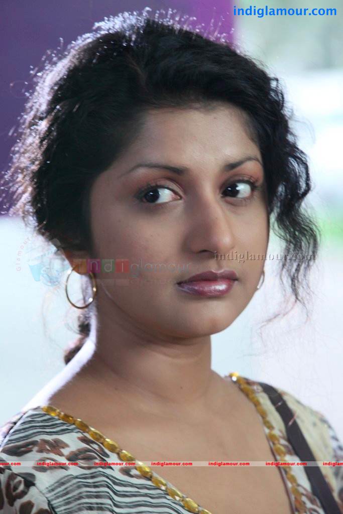 Meera Jasmine Actress hd photo