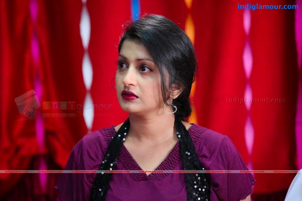 Meera Jasmine Actress hd photo