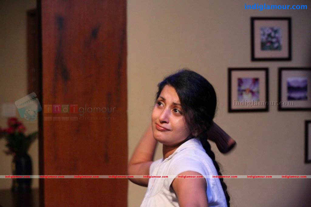 Meera Jasmine Actress hd photo
