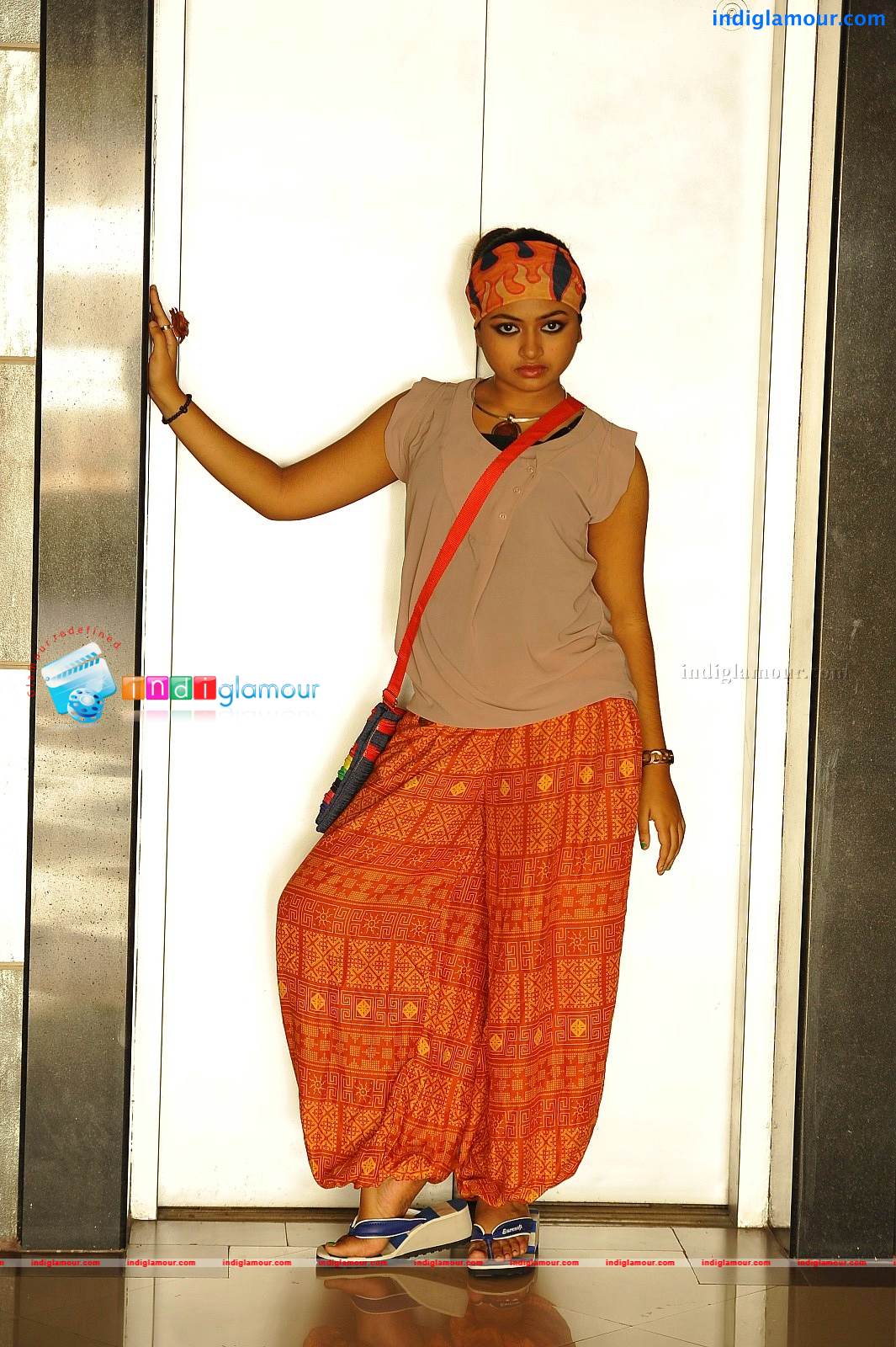 Shaalin Actress hd photo