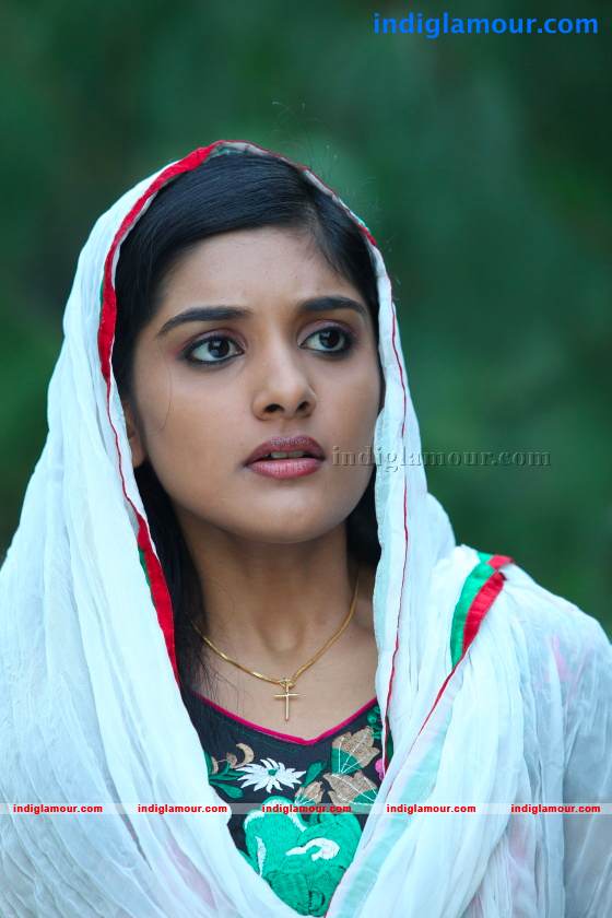 Niveda Thomas Actress hd photo