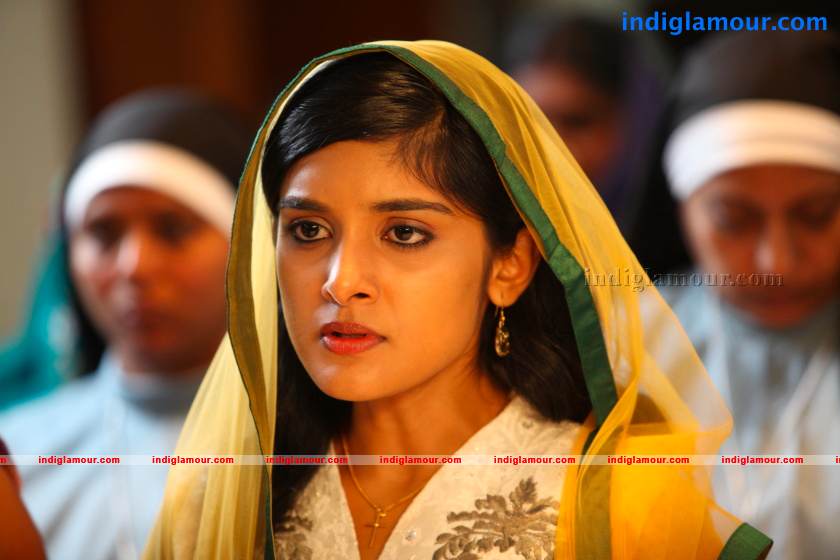 Niveda Thomas Actress hd photo