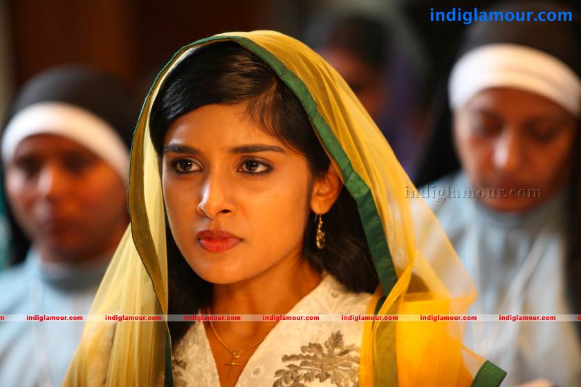 Niveda Thomas Actress hd photo