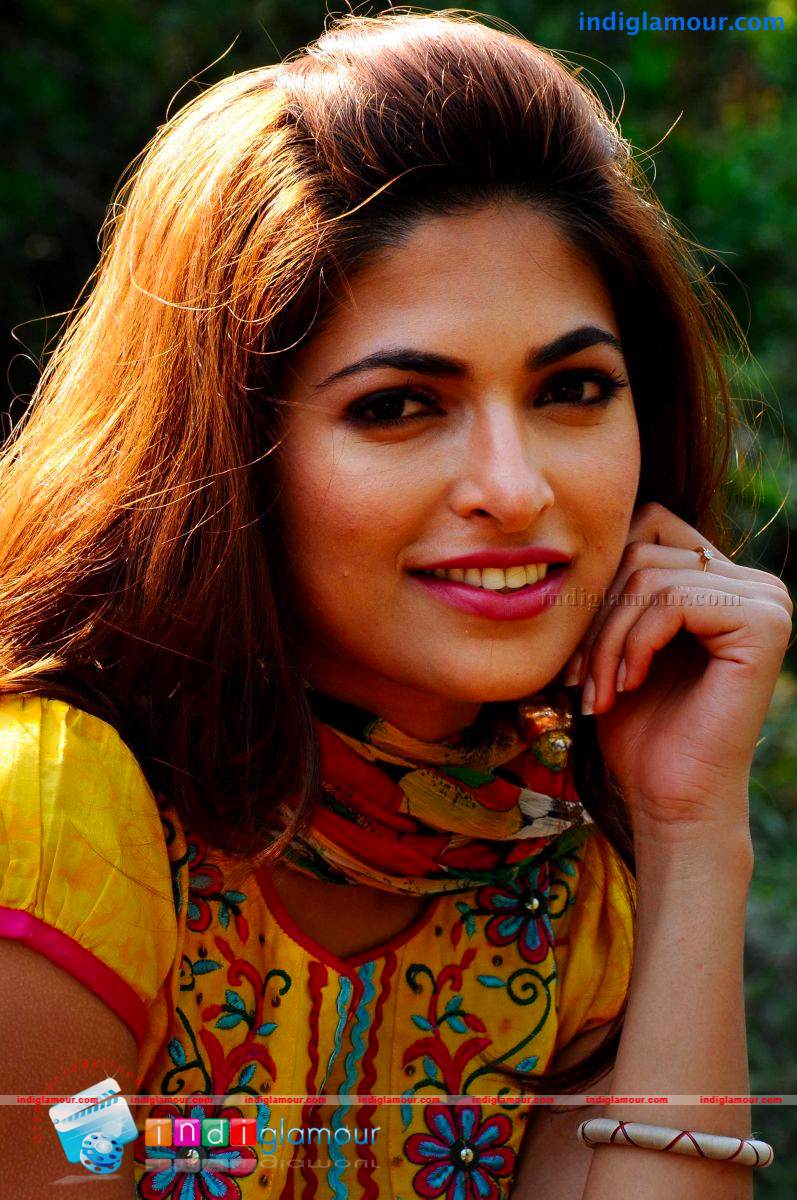 Parvathy Omanakuttan Actress hd photo