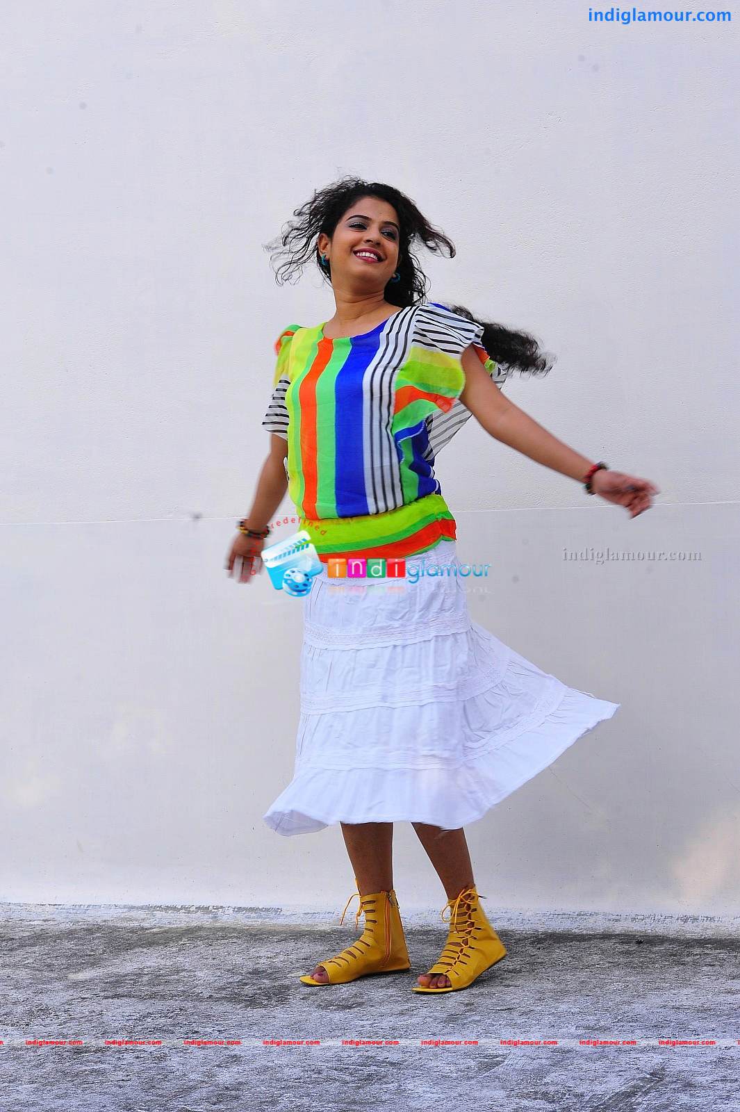 Sarangi Actress hd photo