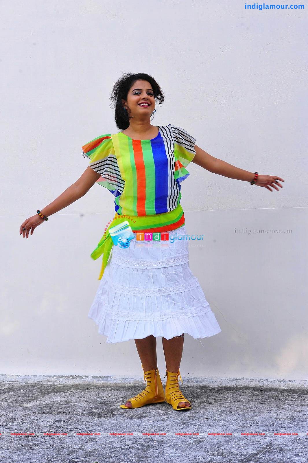 Sarangi Actress hd photo