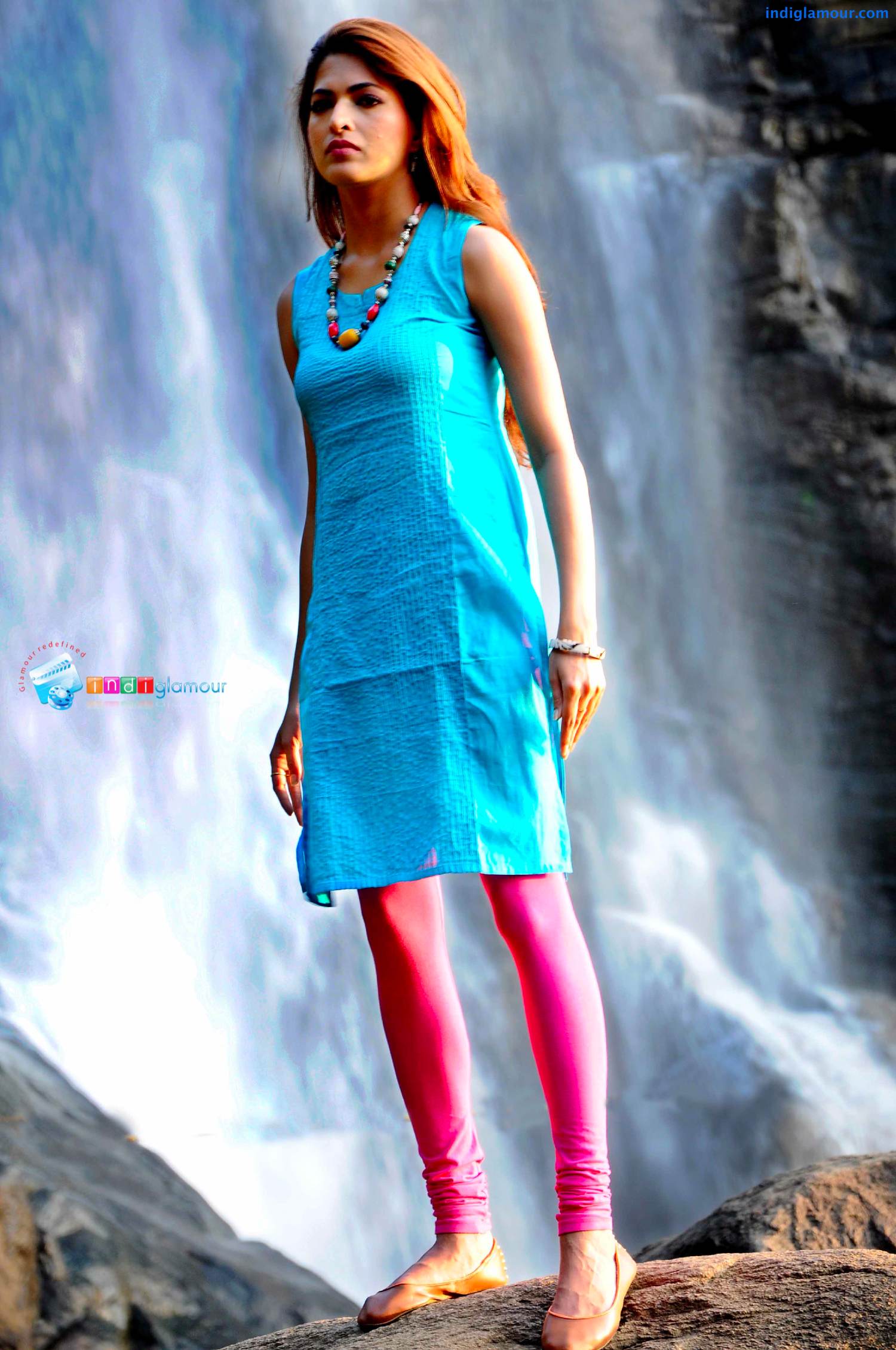 Parvathy Omanakuttan Actress hd photo