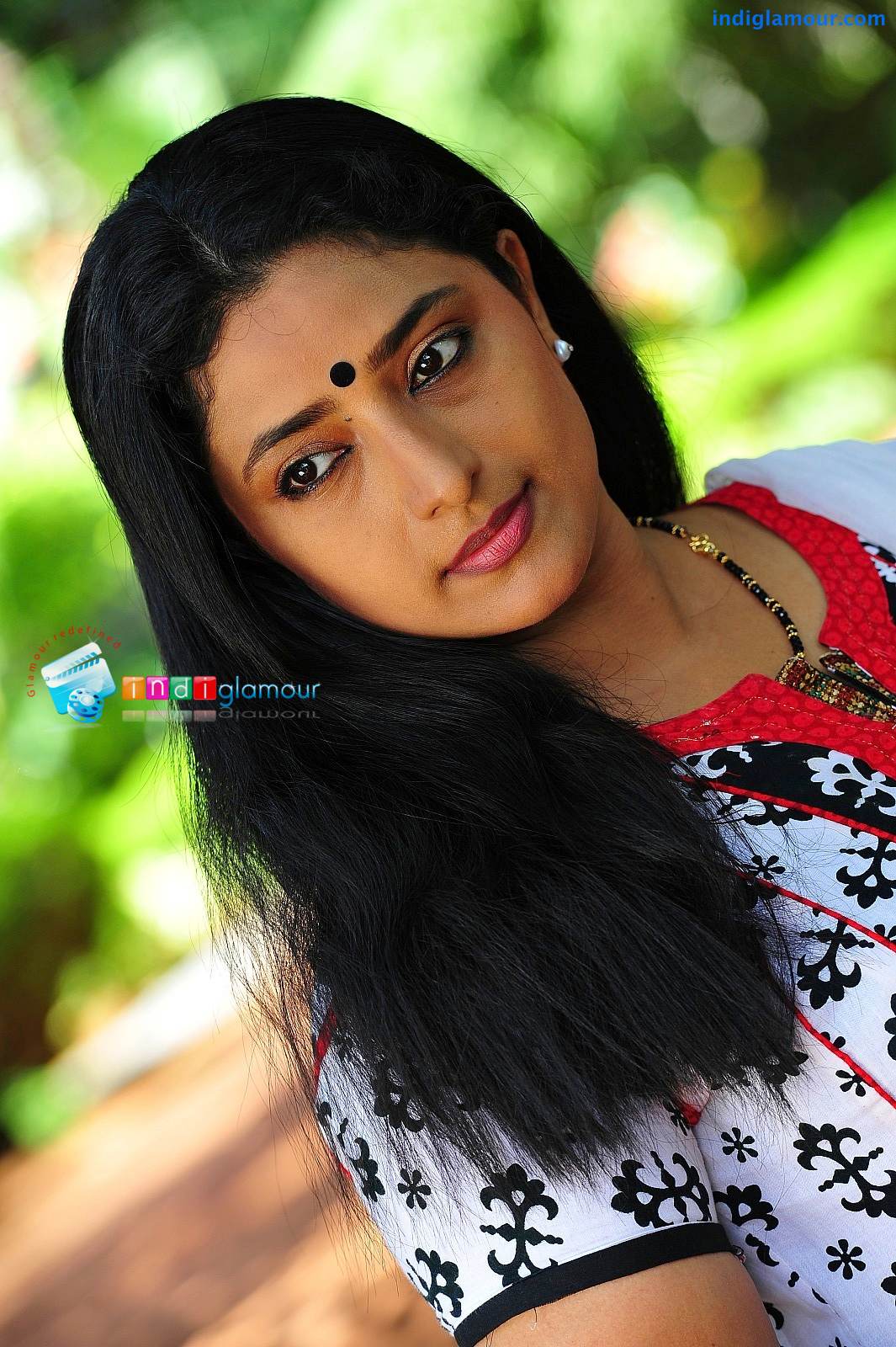 Praveena Actress hd photo