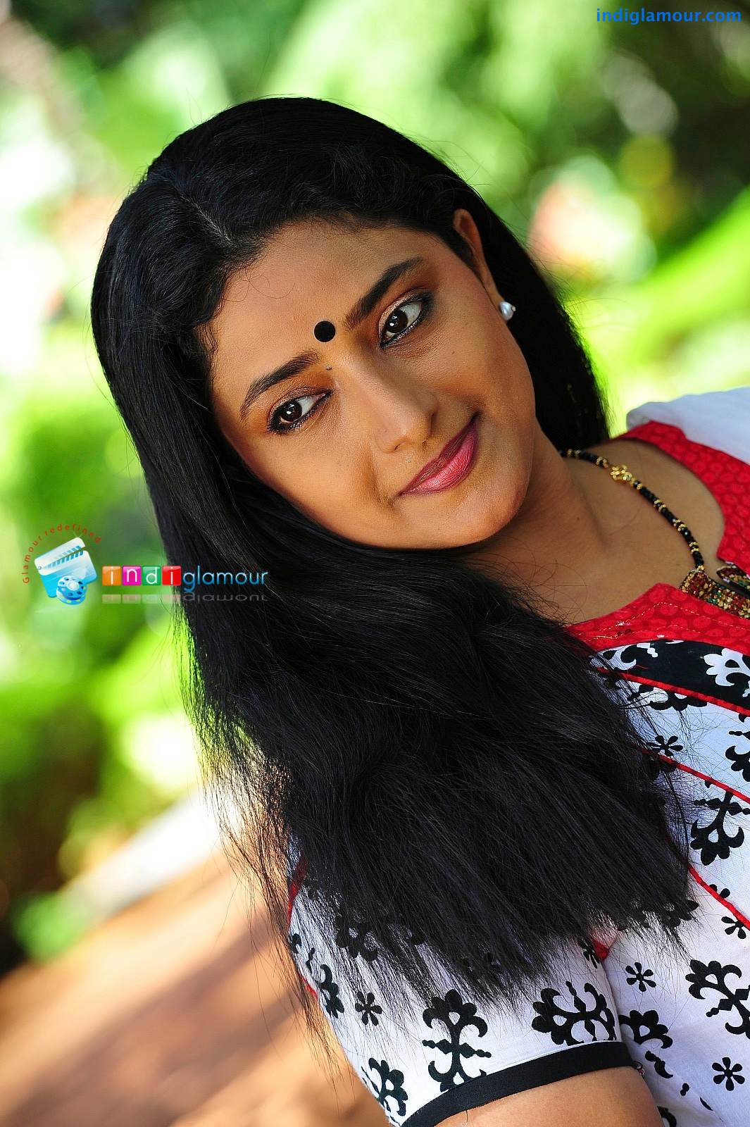 Praveena Actress hd photo