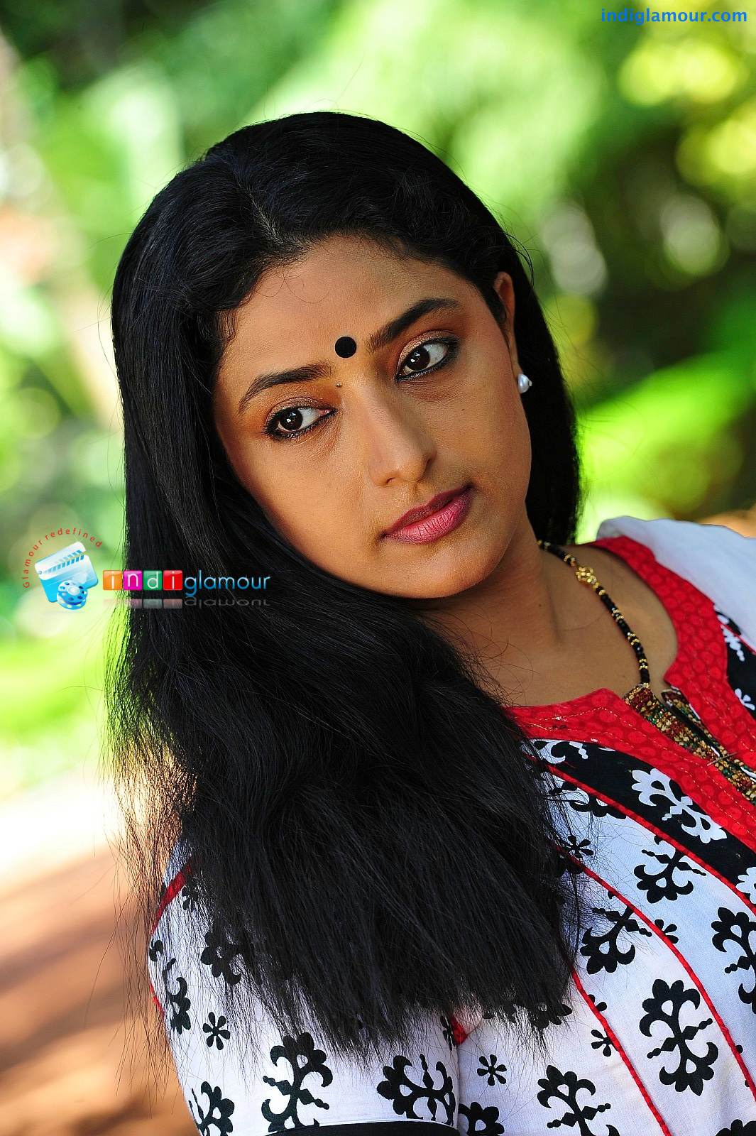 Praveena Actress hd photo
