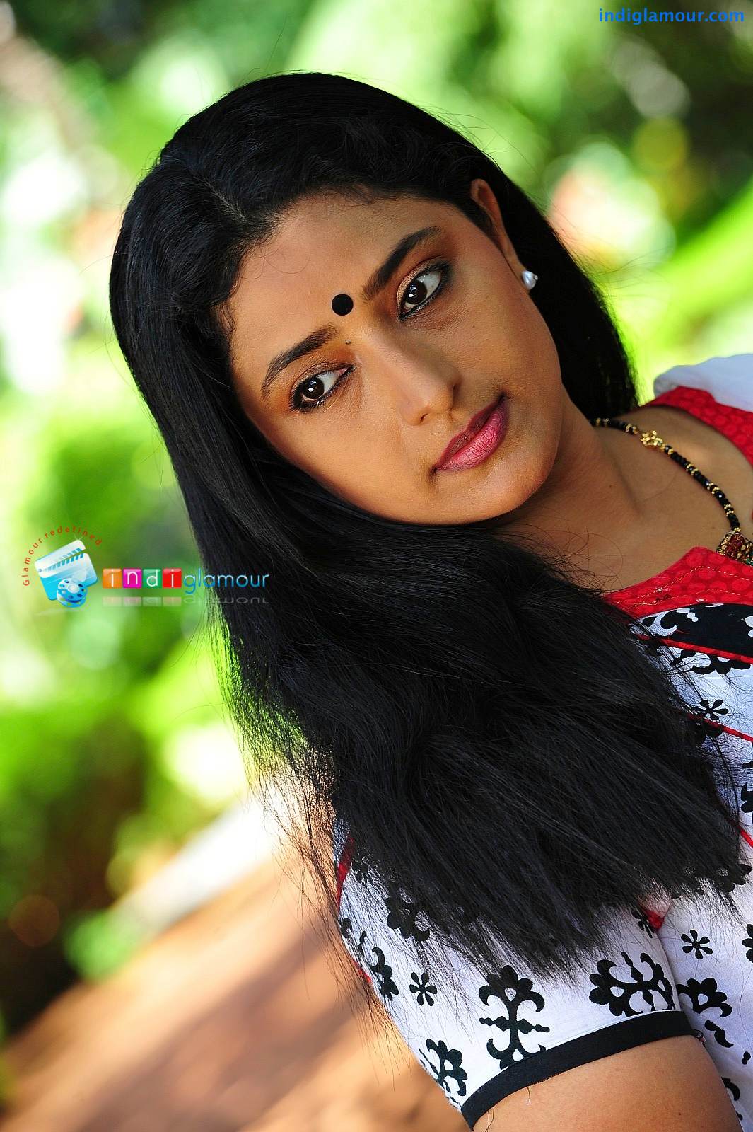 Praveena Actress hd photo
