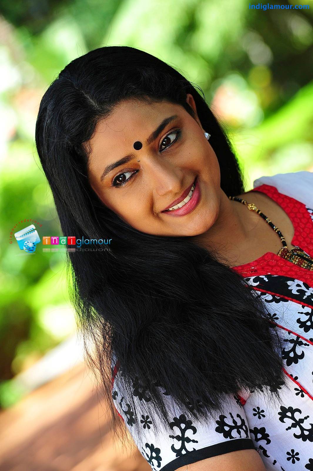 Praveena Actress hd photo