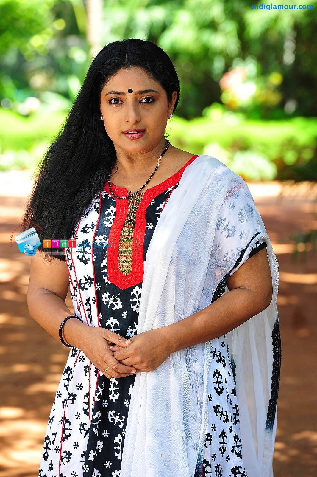Praveena Actress hd photo