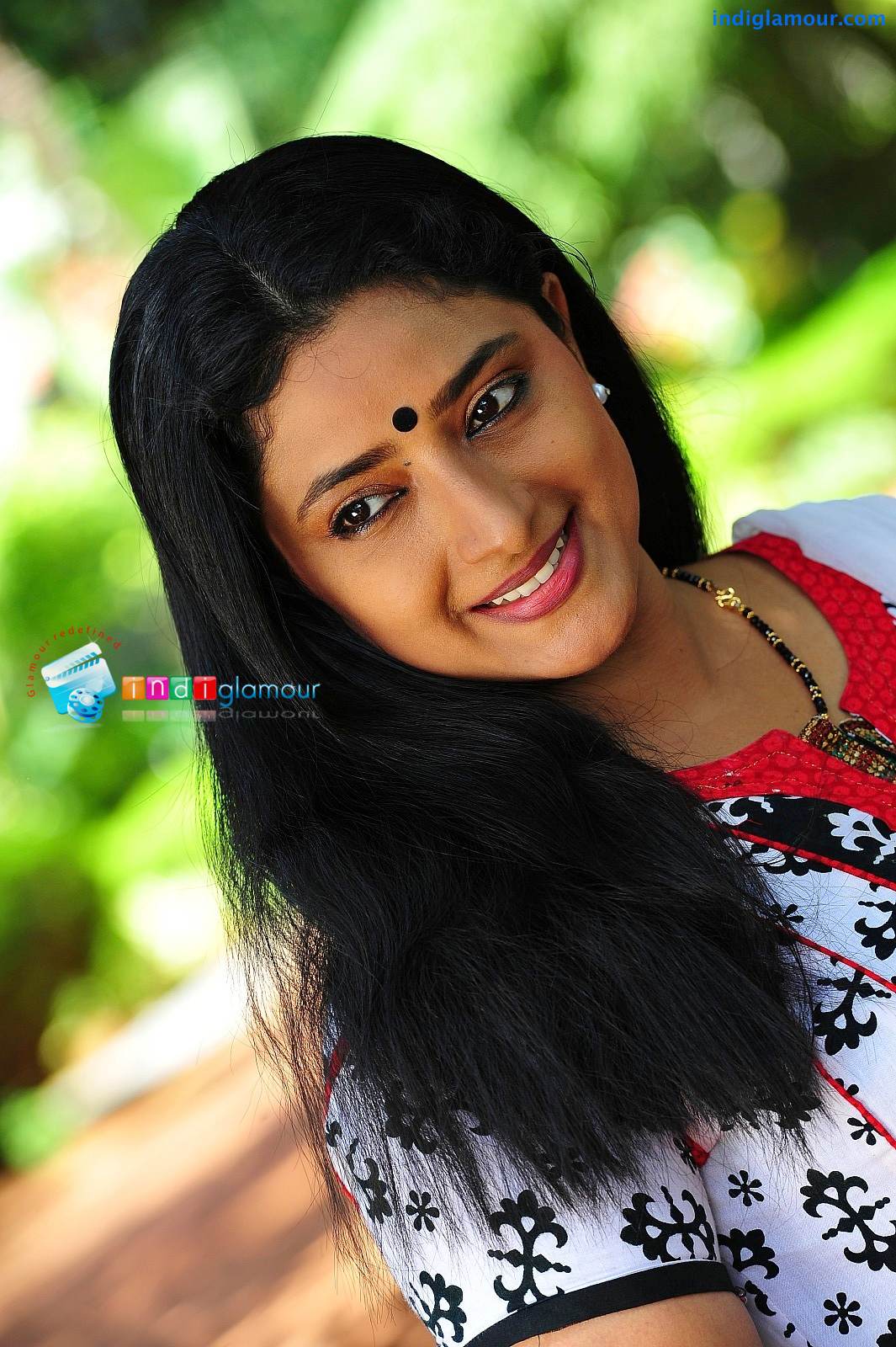 Praveena Actress hd photo