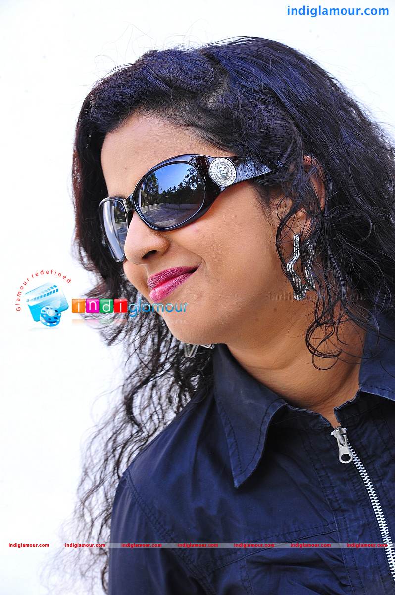Sarangi Actress hd photo