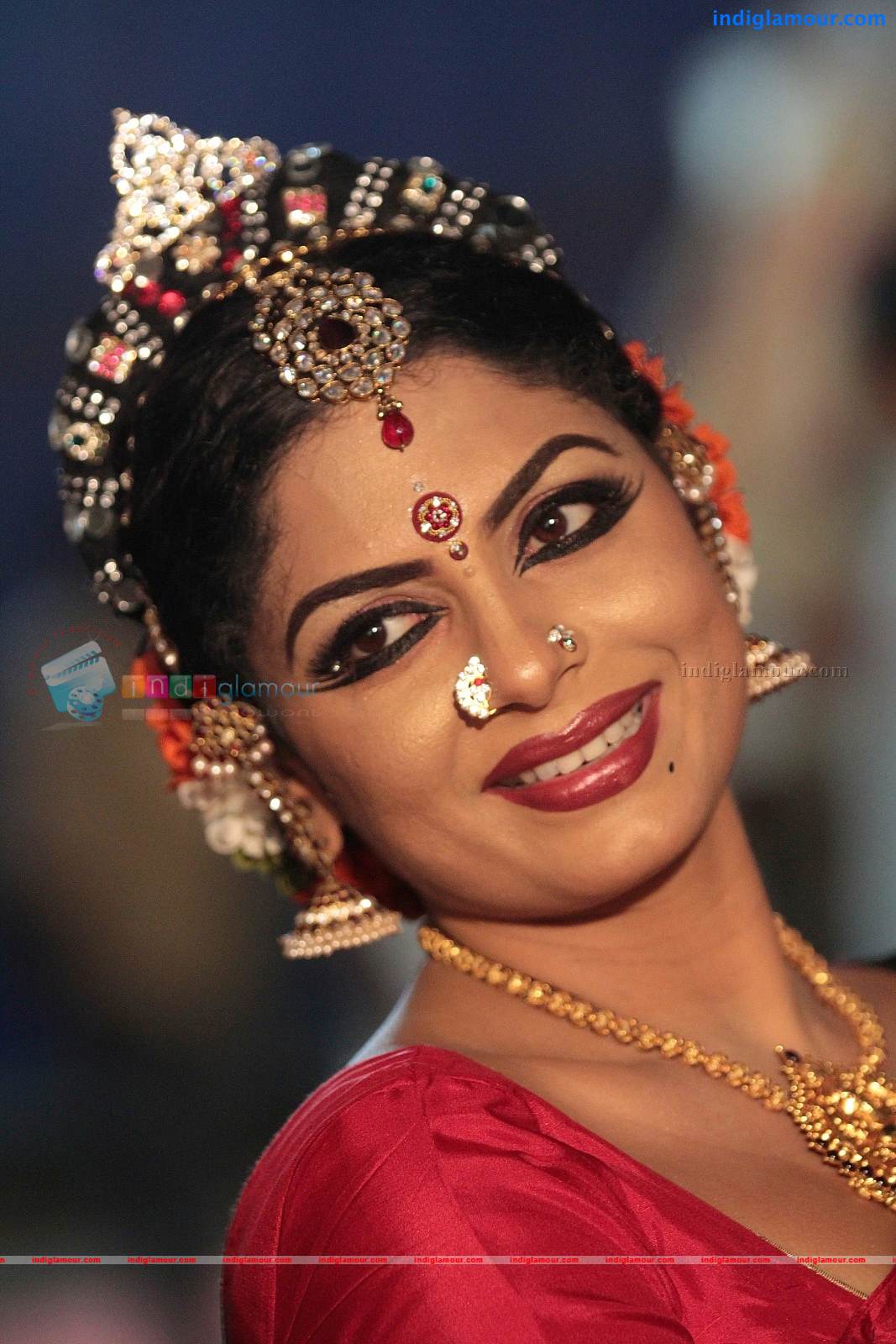 Asha Sarath Actress hd photo