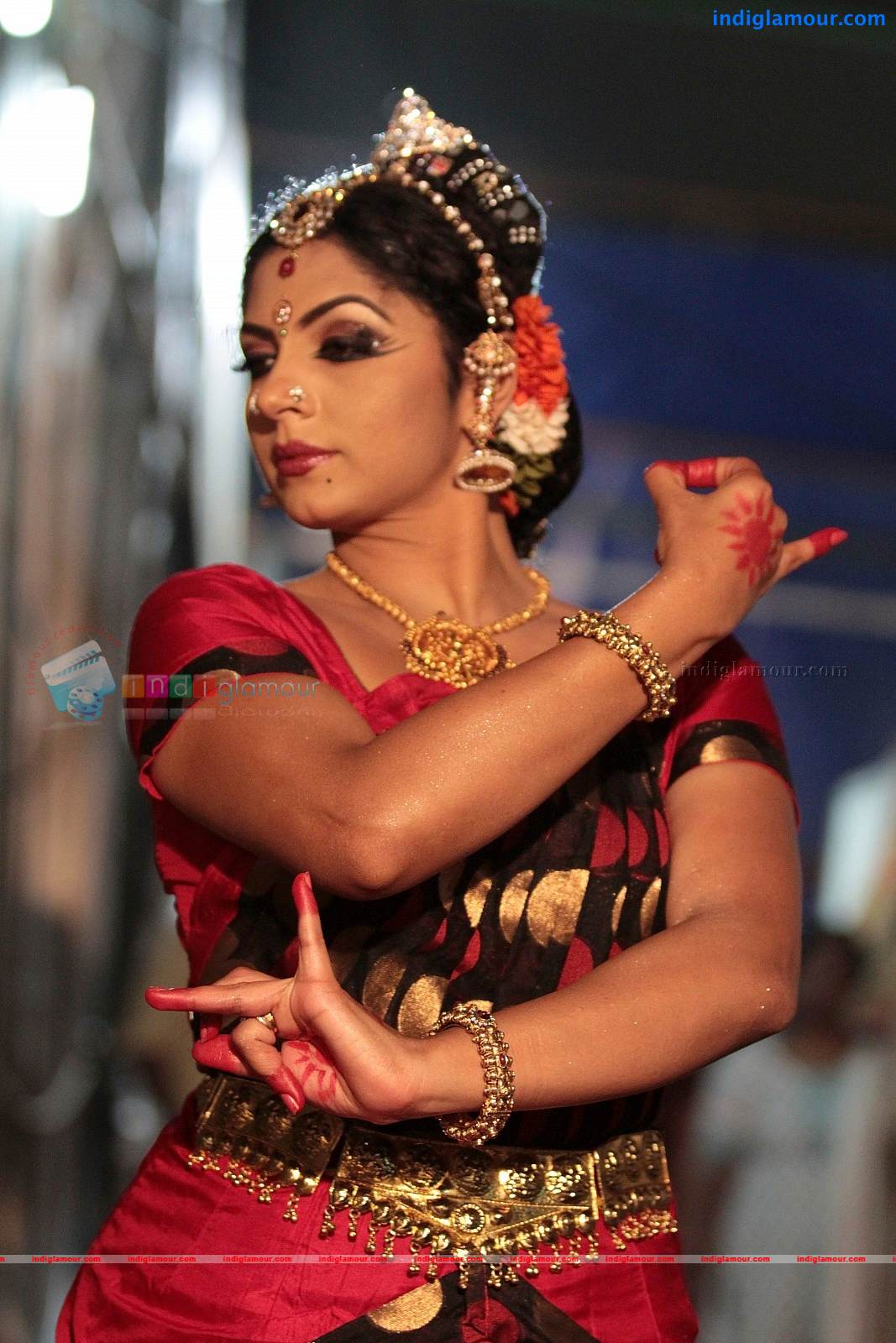 Asha Sarath Actress hd photo