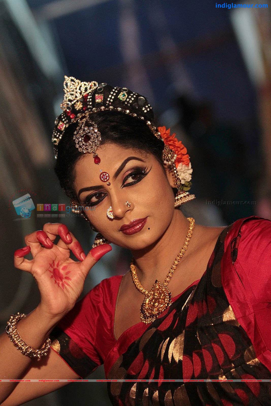 Asha Sarath Actress hd photo