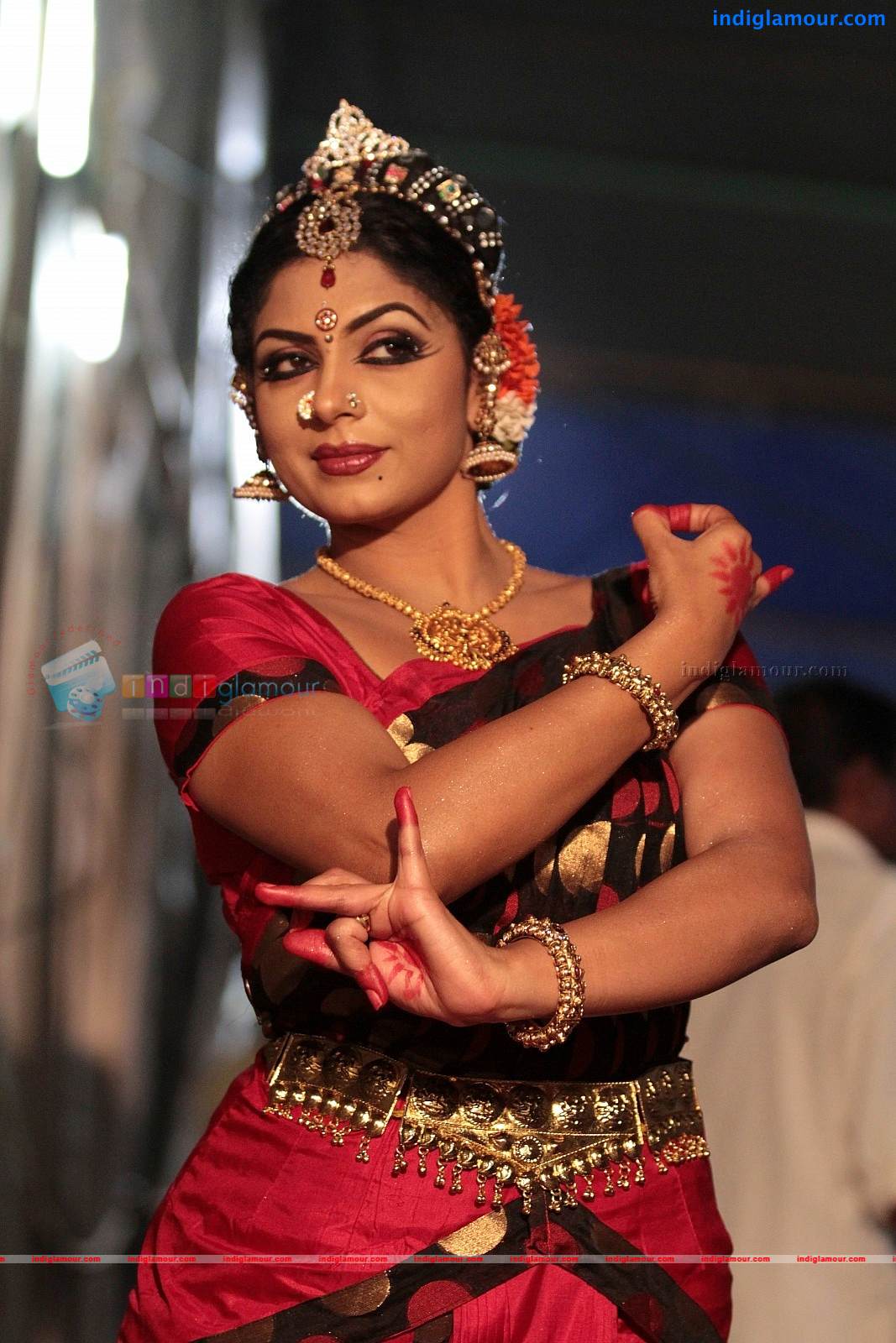 Asha Sarath Actress hd photo