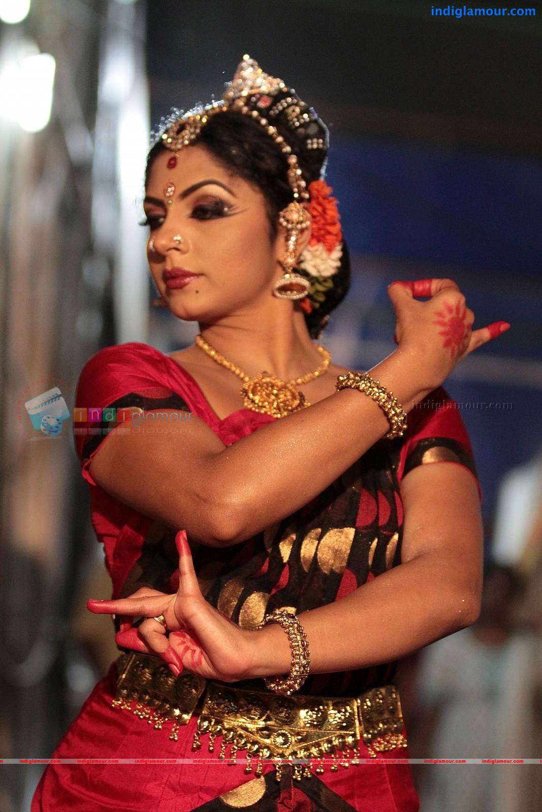 Asha Sarath Actress hd photo