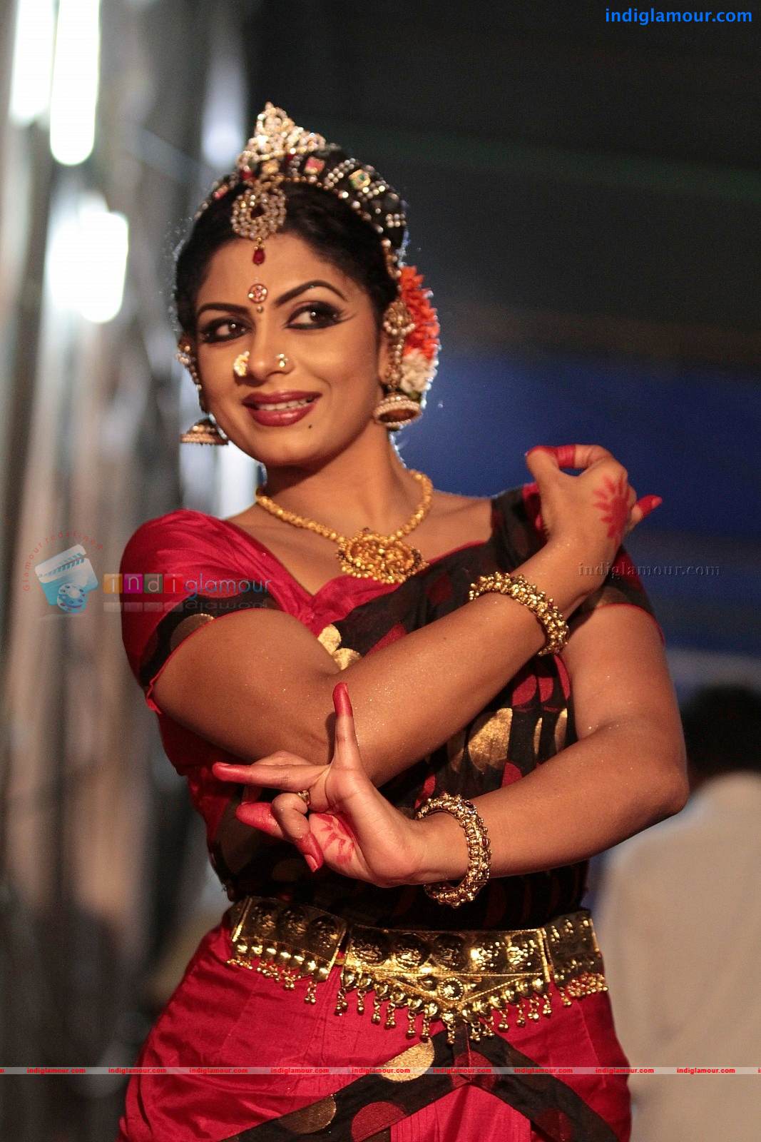 Asha Sarath Actress hd photo