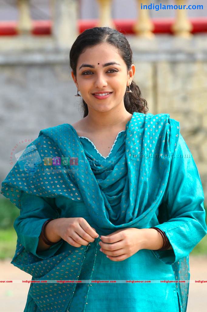 Nitya Menon Actress hd photo