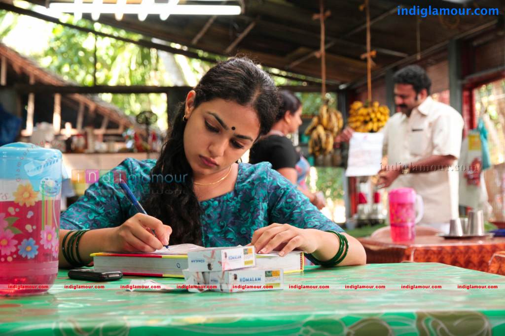 Nitya Menon Actress hd photo