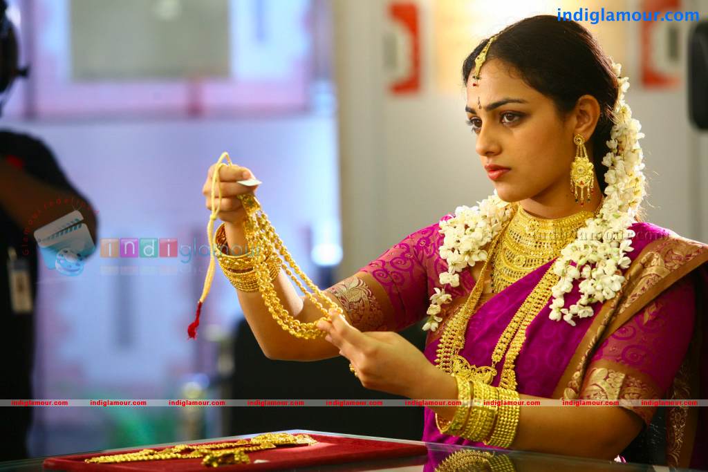 Nitya Menon Actress hd photo