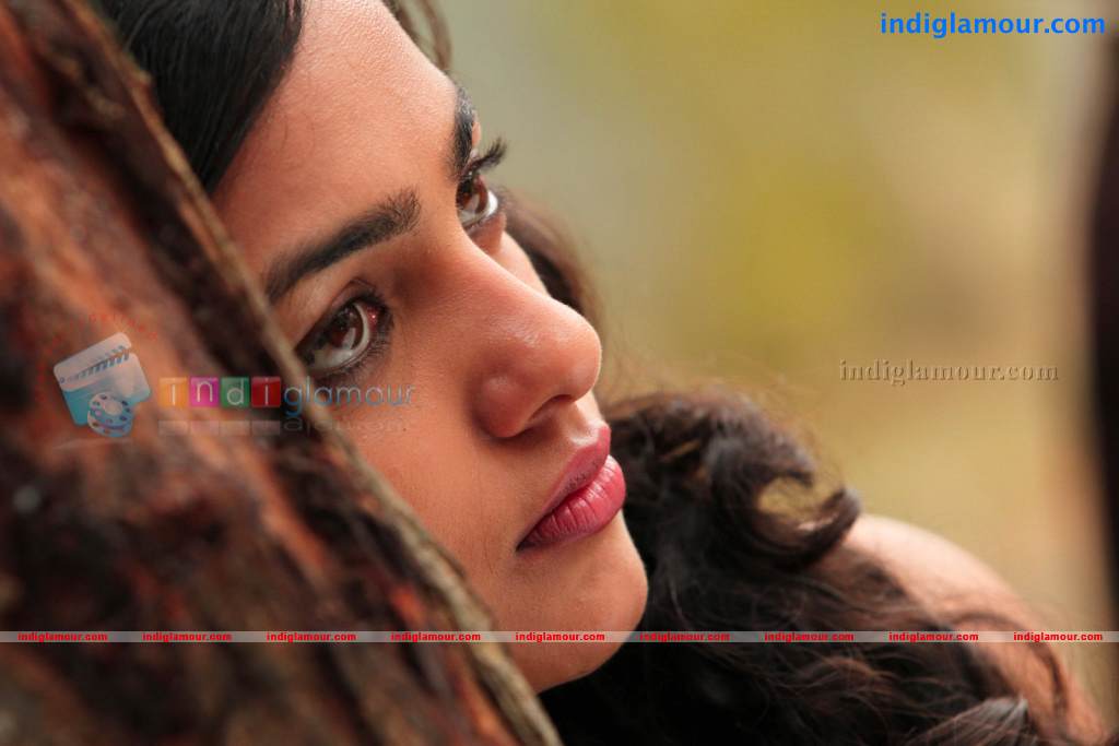 Nitya Menon Actress hd photo
