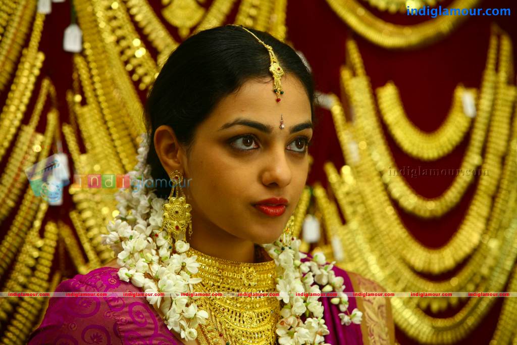 Nitya Menon Actress hd photo