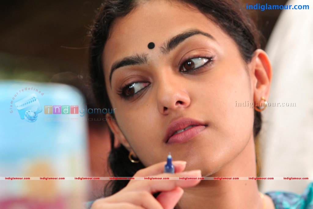 Nitya Menon Actress hd photo