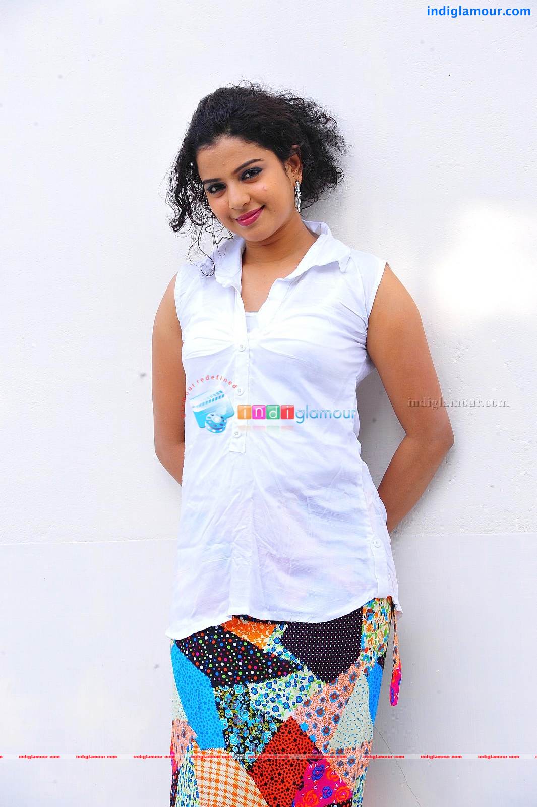 Sarangi Actress hd photo