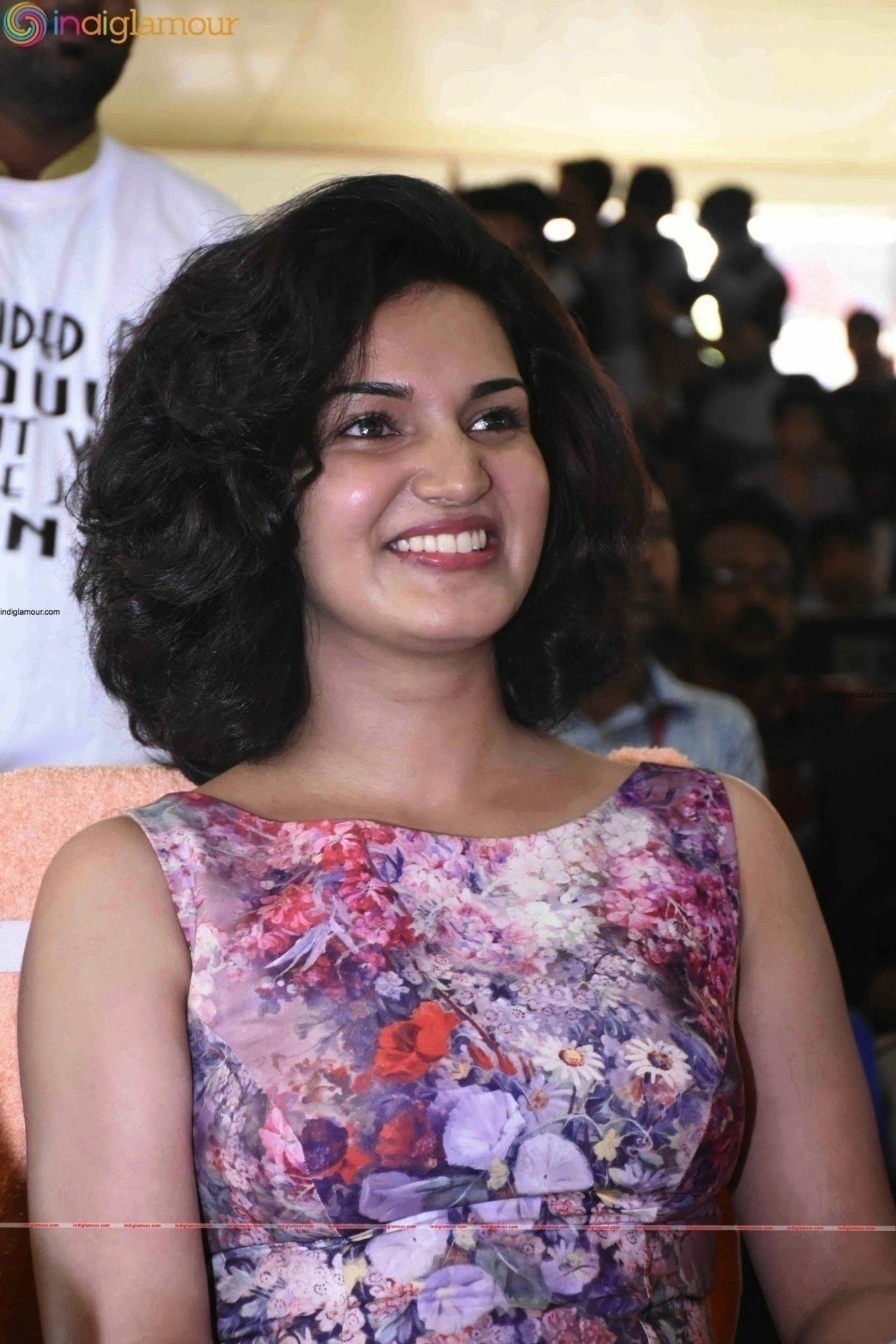 Honey Rose Actress hd photo