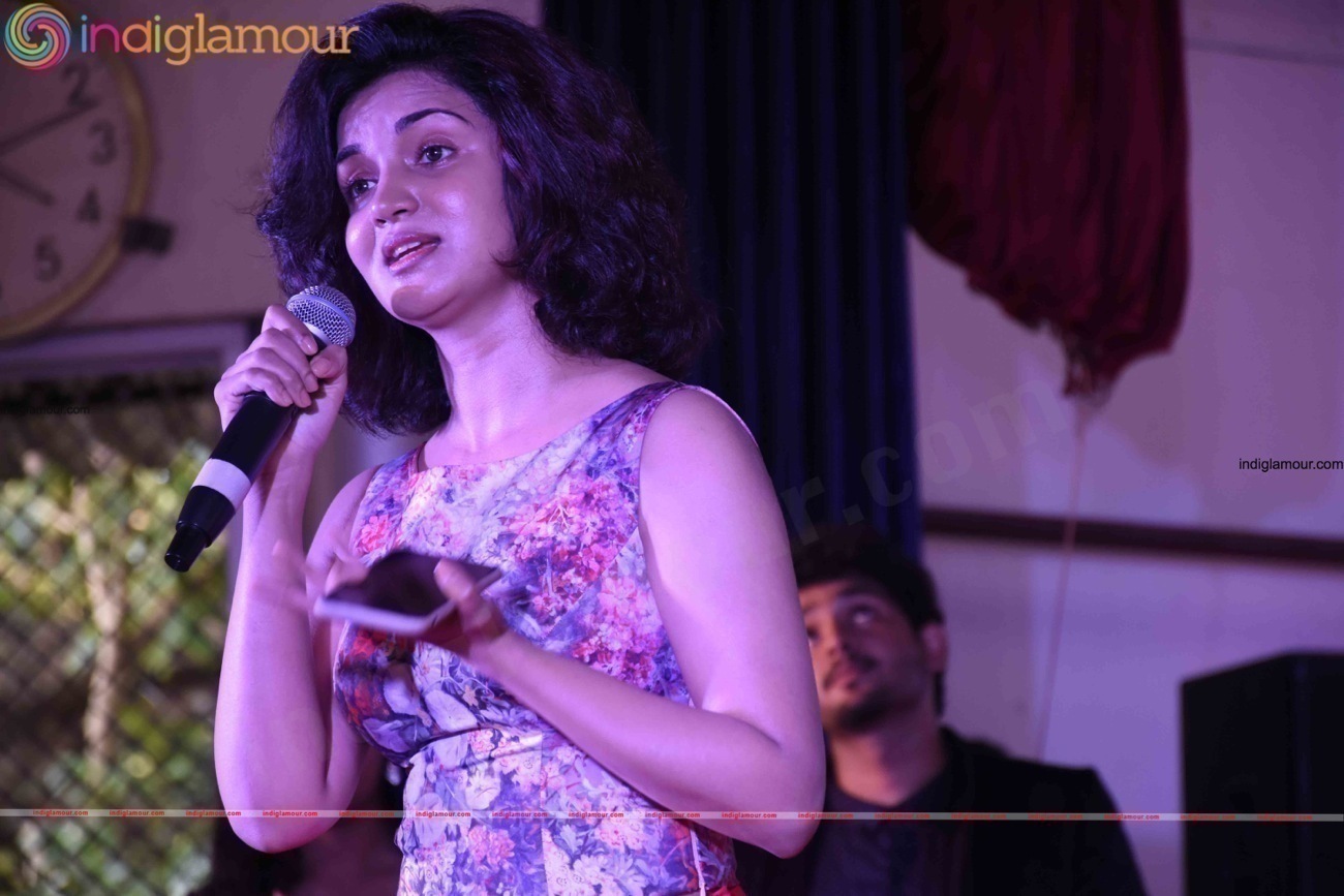 Honey Rose Actress hd photo